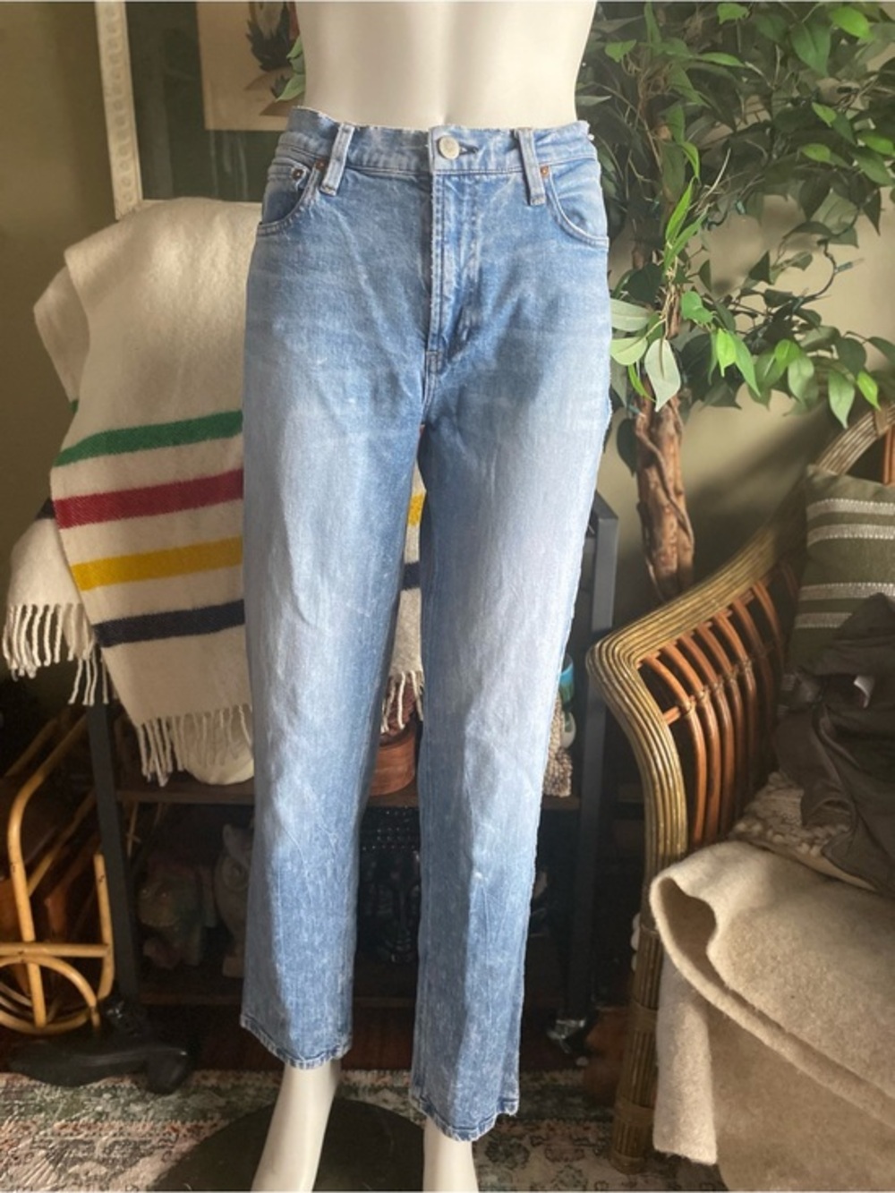 Alice + Olivia Light Blue Straight-Leg Women's Jeans